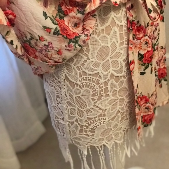 Light Pink Floral Robe - Picture 5 of 5